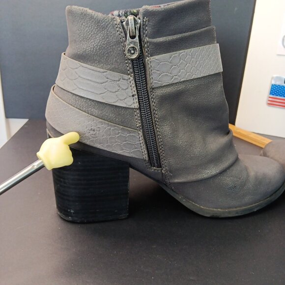 Sz 8 Blowfish Malibu Ankle Womens Heel Boots Read - Picture 7 of 14